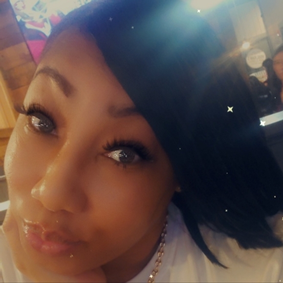 Meet your Posher, Keisha - Picture 1 of 1